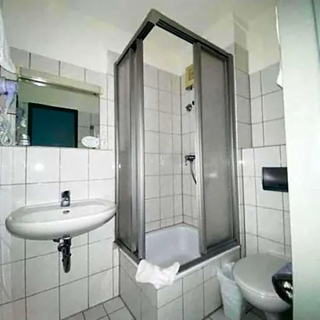 Christina Hotel 3*