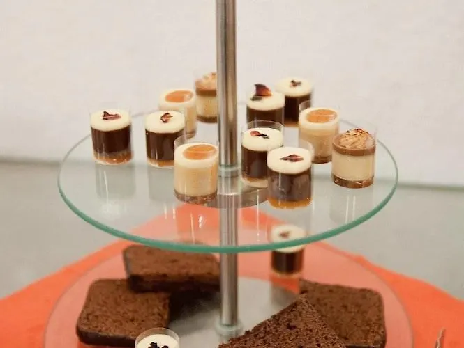 クリスティナ ホテル 3*